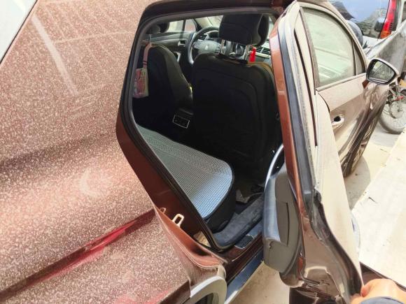 [西安·陕U] 二手DSDS 62014款 1.6T 豪华版THP160