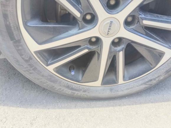 [义乌·浙G] 二手启辰启辰D602018款 1.6L CVT智联精英版