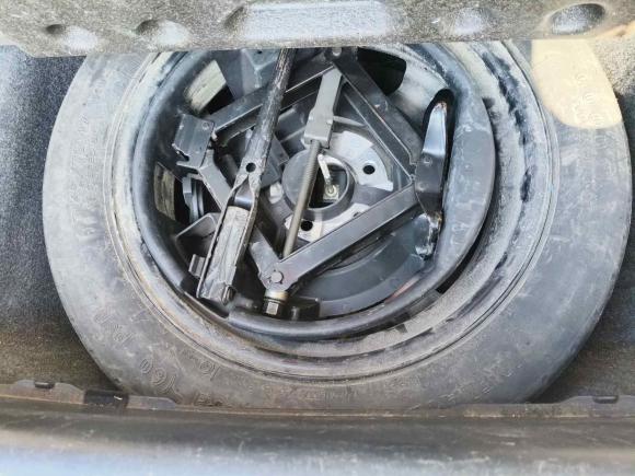 [无锡·苏B] 二手凯迪拉克SLS赛威2010款 3.0L 精英型