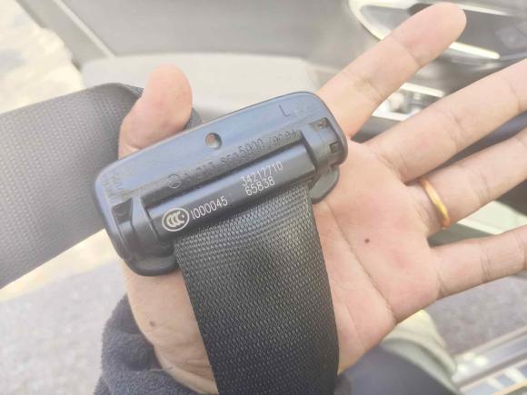 [青岛·鲁B] 二手奔驰奔驰E级2016款 E 300 L 运动时尚型