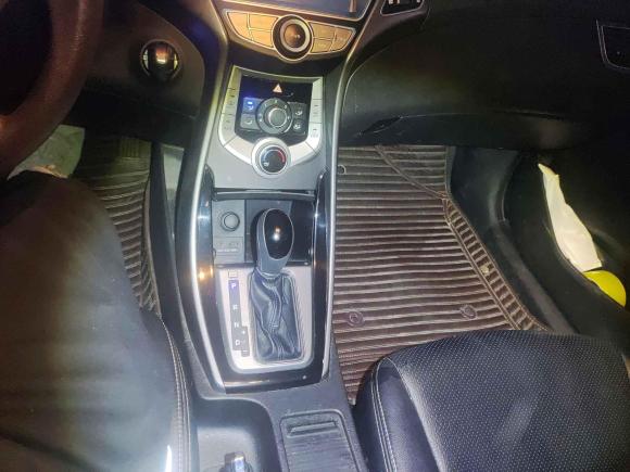 [青岛·鲁U] 二手现代朗动2015款 1.6L 自动领先型