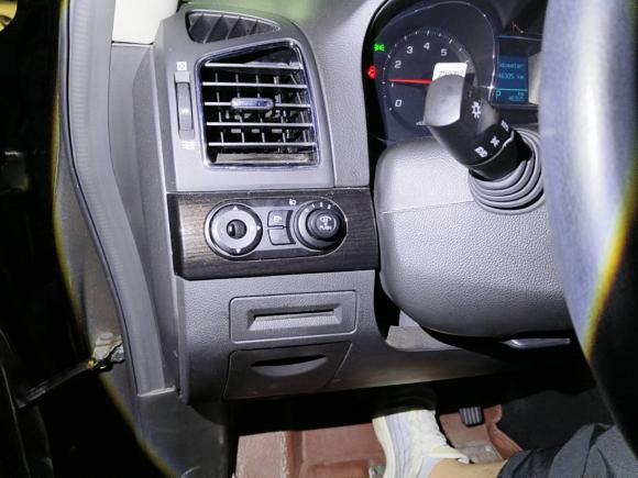 [无锡·苏B] 二手雪佛兰科帕奇2015款 2.4L 四驱旗舰版 7座