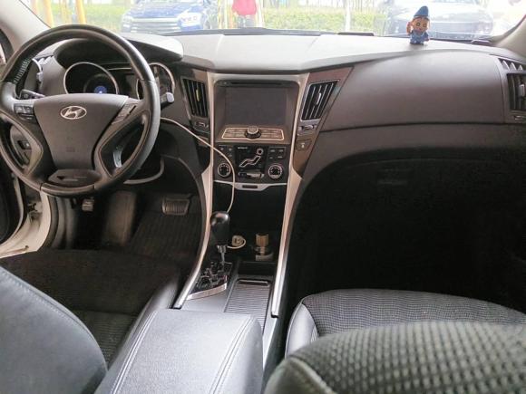 [上海·沪A] 二手现代索纳塔2013款 2.0L 自动领先版