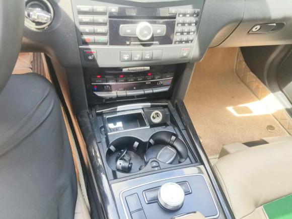 [广州·粤W] 二手奔驰奔驰E级2010款 E 300 L 时尚型