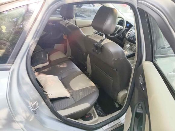 [西安·陕U] 二手福特福克斯2012款 三厢 1.6L 自动风尚型