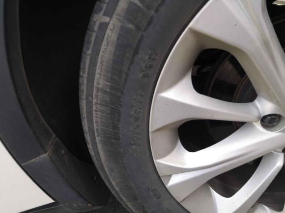 [成都·川A] 二手中华中华V32015款 1.5L 手动智能型