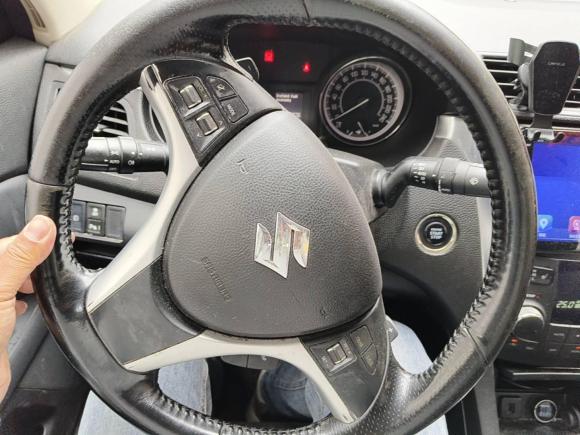 [上海·苏F] 二手铃木凯泽西2011款 2.4L 两驱运动导航版