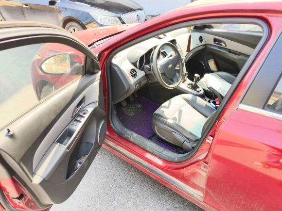 [南京·苏A] 二手雪佛兰科鲁兹2012款 1.6L SE MT