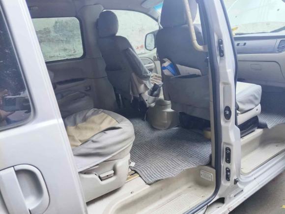 [佛山·粤Y] 二手江汽集团瑞风2015款 2.0L穿梭 汽油长轴标准版HFC4GA3-3D