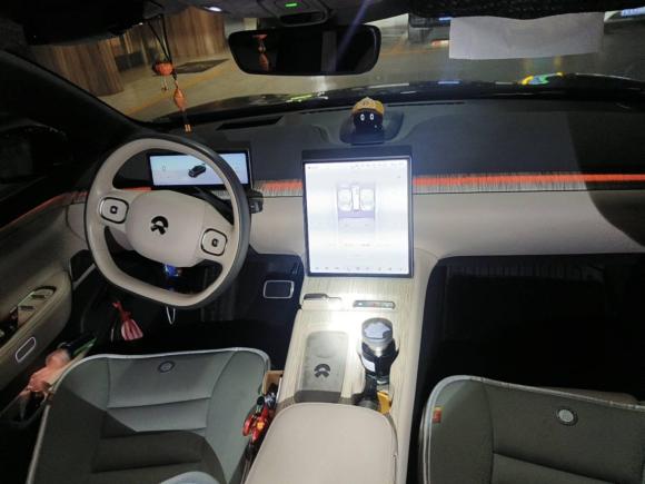 [上海·沪A] 二手蔚来蔚来ET72022款 100kWh 首发版