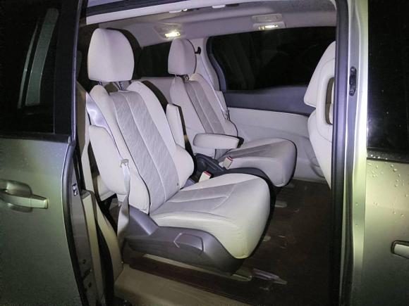 [成都·川A] 二手别克别克GL82011款 2.4L CT豪华商务舒适版