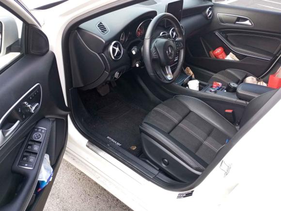 [台州·浙J] 二手奔驰奔驰A级2017款 改款 A 200 时尚型