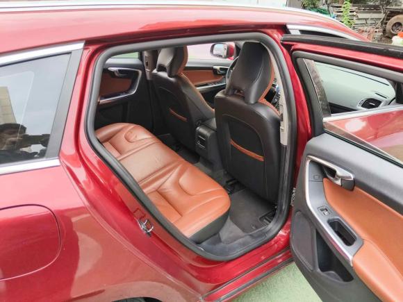 [上海·沪A] 二手沃尔沃沃尔沃V602013款 T5 智雅版