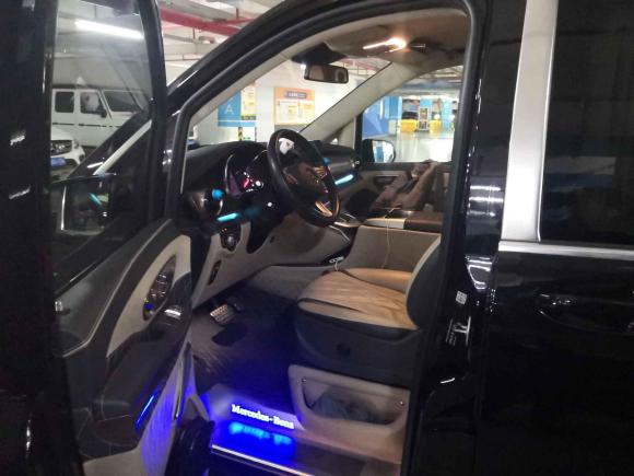 [上海·沪F] 二手奔驰奔驰V级2020款 V 260 L 长轴距豪华版