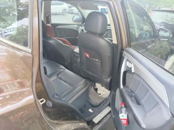 [武汉·鄂A] 二手吉利汽车远景X62016款 1.8L 手动豪华型