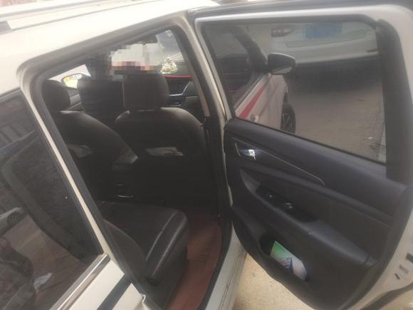 [西安·陕H] 二手长安凯程长安欧尚A6002017款 1.5L 手动豪华型