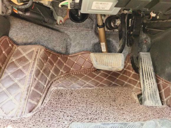 [济南·鲁A] 二手现代朗动2013款 1.6L 自动尊贵型