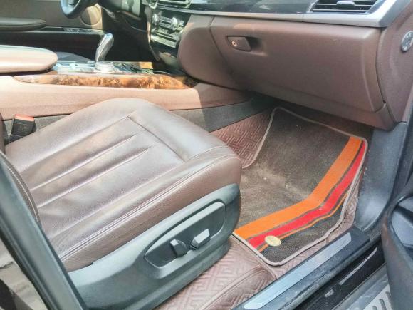 [深圳·粤B] 二手宝马宝马X52015款 xDrive28i