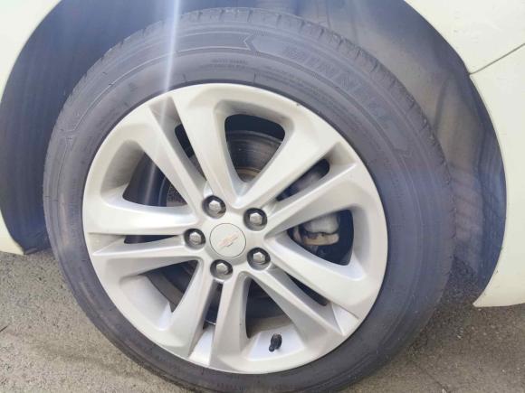 [常州·赣M] 二手雪佛兰科鲁兹2015款 1.5L 手动精英版