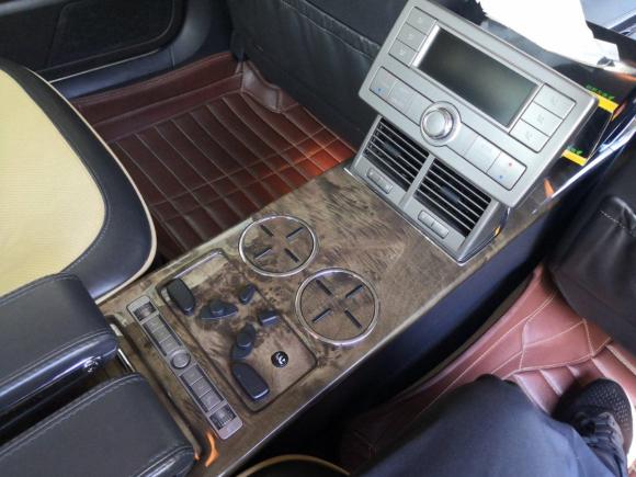 [杭州·浙A] 二手大众辉腾2011款 3.6L V6 4座加长Individual版