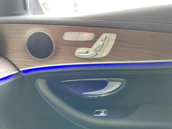 [上海·沪D] 二手奔驰奔驰E级2017款 E 300 L 豪华型