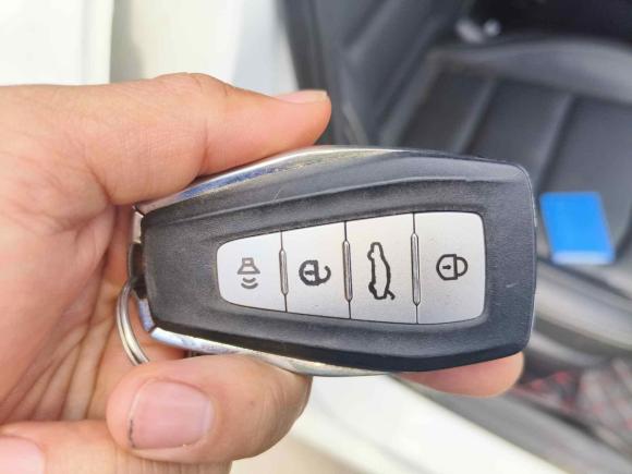 [深圳·鄂M] 二手吉利汽车帝豪2021款 UP 1.5L CVT豪华型