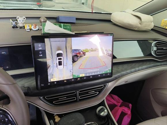 [武汉·鄂A] 二手腾势腾势D92022款 DM-i 1040 尊贵型