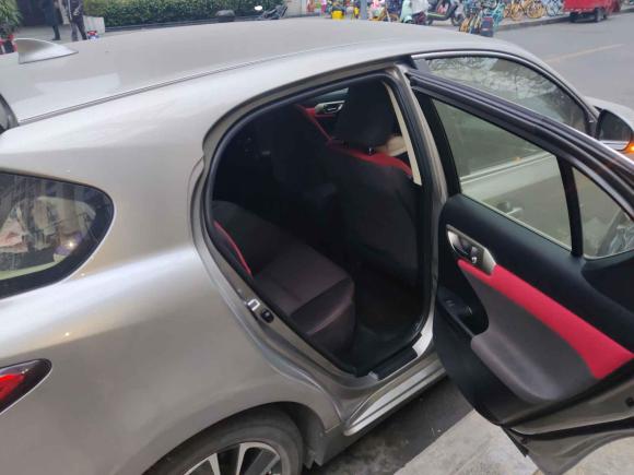 [成都·川A] 二手雷克萨斯雷克萨斯CT2017款 CT200h 精英版 单色 国VI