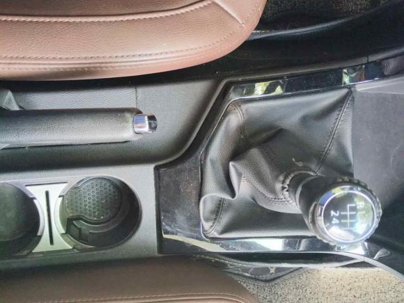 [深圳·粤B] 二手长城风骏62017款 2.0T柴油两驱精英型4D20D