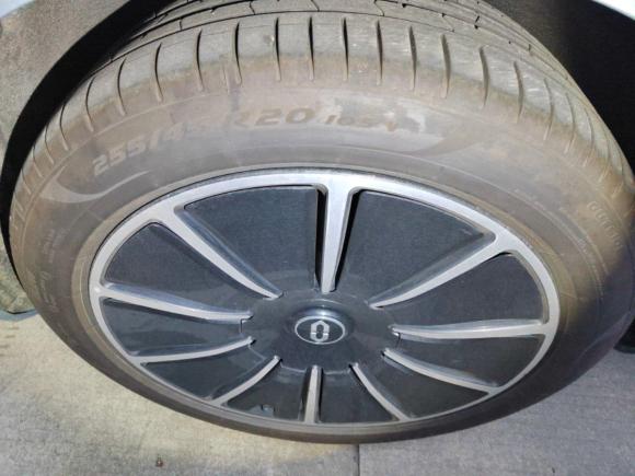 [上海·鲁A] 二手AITO问界M52022款 增程四驱旗舰版