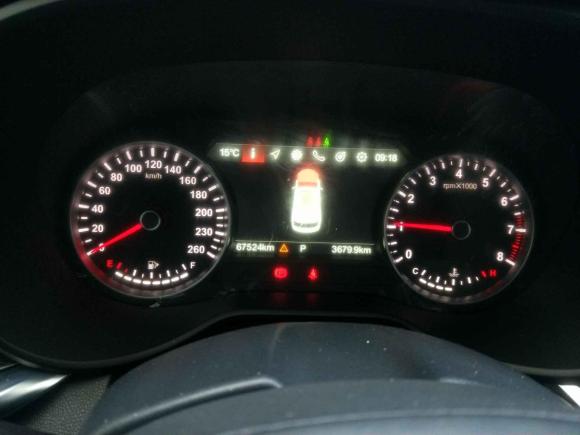 [深圳·粤B] 二手中华中华V72018款 280T DCT豪华型 5座