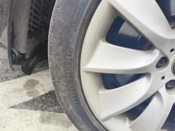 [青岛·鲁B] 二手宝马宝马5系2013款 535i xDrive豪华型