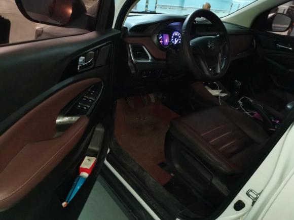 [南京·陕F] 二手长安凌轩2017款 1.6L 手动幸福型