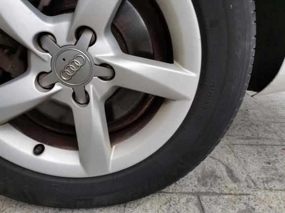 [芜湖·皖B] 二手奥迪奥迪A4L2015款 35 TFSI 自动标准型