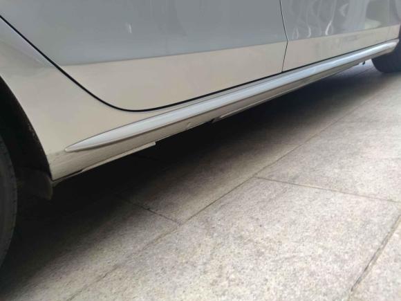 [南京·苏A] 二手奥迪奥迪A4L2010款 2.0 TFSI 舒适型