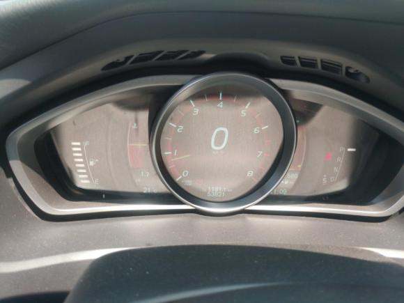 [南通·苏F] 二手沃尔沃沃尔沃V402014款 2.0T 智雅版