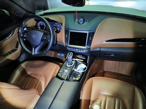 [济南·鲁A] 二手玛莎拉蒂Levante2022款 2.0T GT锋芒版