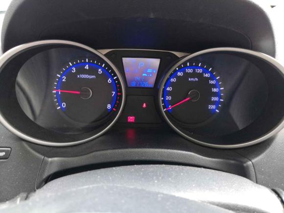[上海·沪A] 二手现代北京现代ix352012款 2.0L 自动两驱精英版GLS
