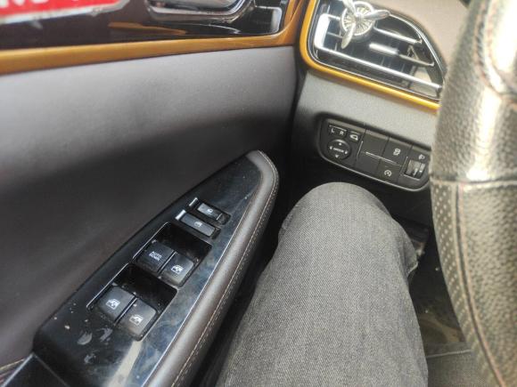 [苏州·苏E] 二手长安逸动DT2018款 1.6L 手动尊享型