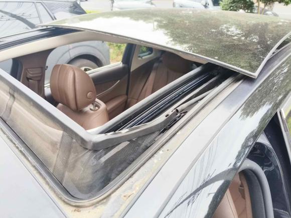 [南昌·赣A] 二手奔驰奔驰E级2022款 改款二 E 300 L 豪华型