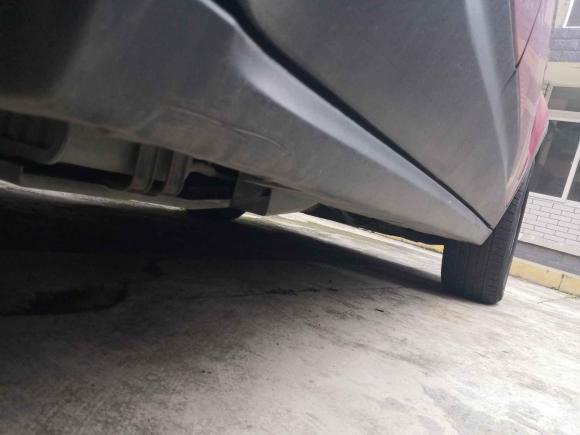 [成都·川A] 二手陆风陆风X72015款 2.0T 全景尊贵版