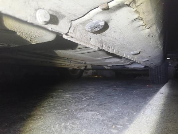 [苏州·苏E] 二手荣威荣威3502015款 1.5L 自动豪华天窗版