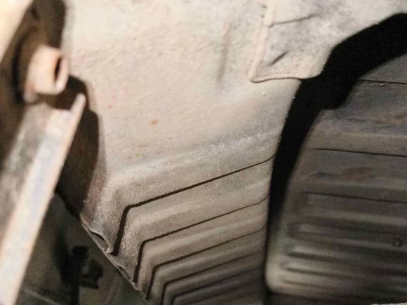 [湖州·浙E] 二手陆风陆风X82015款 探索版 2.0T 柴油4X2豪华型