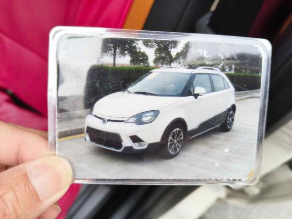 [深圳·粤B] 二手名爵名爵3SW2015款 1.5L AMT精英型