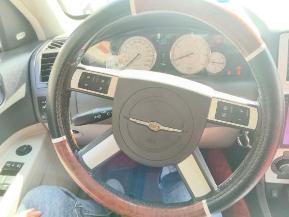 [苏州·苏E] 二手克莱斯勒克莱斯勒300C2006款 3.5L 豪华领航版