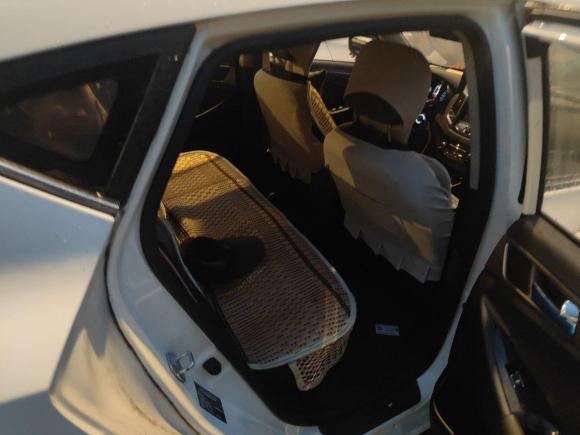 [苏州·苏E] 二手长安逸动XT2016款 1.6L 手动俊酷型