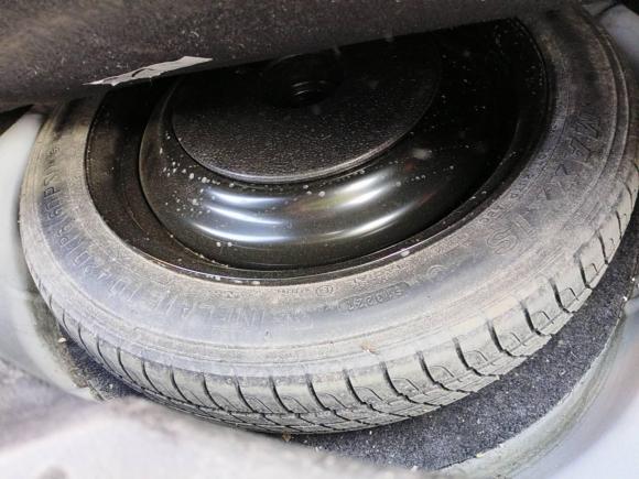 [济南·鲁A] 二手福特福克斯2012款 三厢 1.6L 自动风尚型