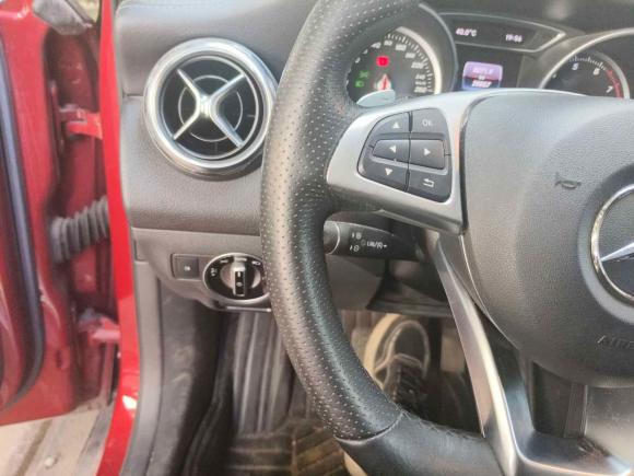 [金华·浙G] 二手奔驰奔驰GLA2019款 GLA 200 时尚型