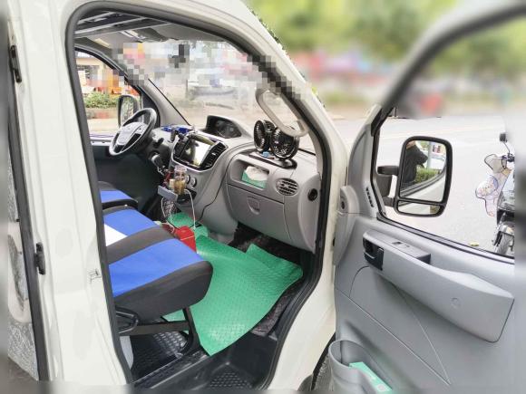 [合肥·皖A] 二手上汽大通MAXUS新途V802021款 2.0T 手动经典傲运通短轴中顶5/6座