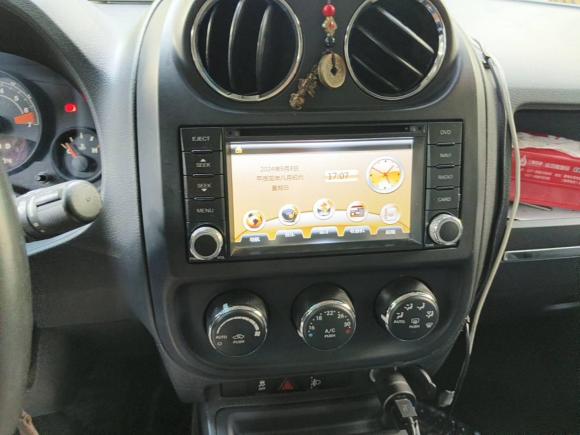 [武汉·鄂A] 二手Jeep自由客2014款 2.4L 运动版